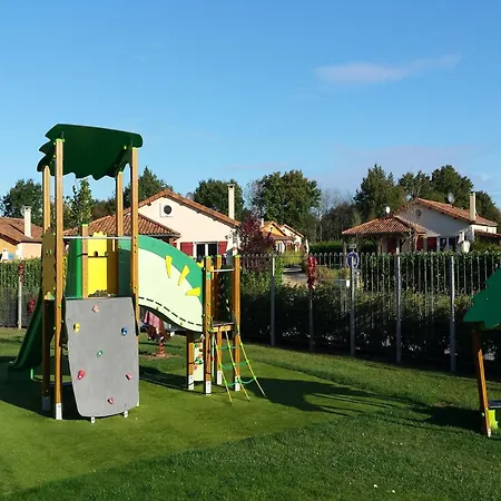 Villa In France With Garden & Barbecue Les Forges (Deux-Sevres)