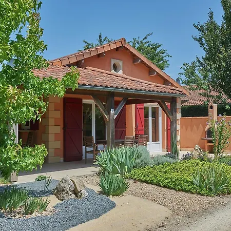 In France With Garden & Barbecue * Les Forges (Deux-Sevres)