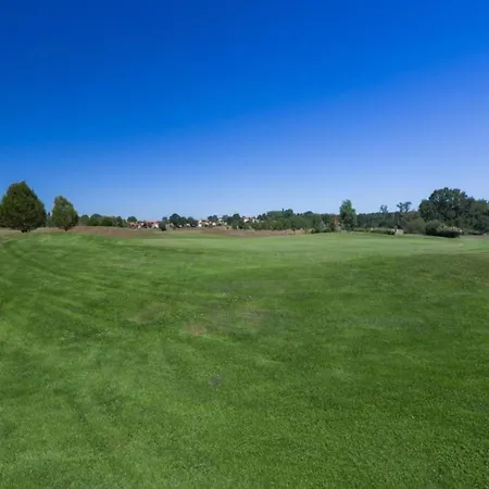 In France With Garden & Barbecue * Les Forges (Deux-Sevres)