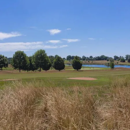 In France With Garden & Barbecue Villa Les Forges (Deux-Sevres)