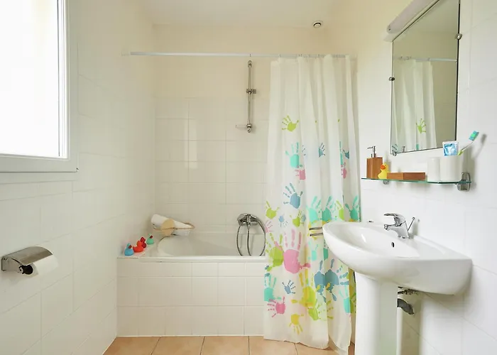 Villa In France With Garden & Barbecue Les Forges (Deux-Sevres)